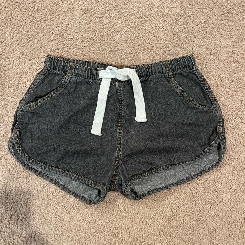 DIVIDED H&M Basic Dark Gray Denim Short